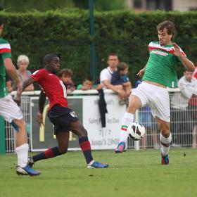 Llorente debuta un rato en un bolo de taco largo Llorente debuta un rato en un bolo de taco largo
