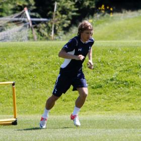 El Real Madrid niega el acuerdo por el croata Modric El Real Madrid niega el acuerdo por el croata Modric