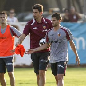 El Valencia inicia su gira por Indonesia: 24 horas de viaje El Valencia inicia su gira por Indonesia: 24 horas de viaje