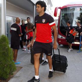 Diego Costa se sometió a una limpieza de rodilla Diego Costa se sometió a una limpieza de rodilla