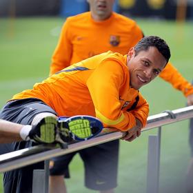 Adriano hace parte del entrenamiento con el grupo Adriano hace parte del entrenamiento con el grupo