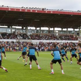 La plantilla se ejercitó ante más de 7.000 personas La plantilla se ejercitó ante más de 7.000 personas