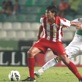 Ulloa se queda un año más en Almería Ulloa se queda un año más en Almería