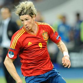 Del Bosque juega con un solo pivote y Torres de nueve Del Bosque juega con un solo pivote y Torres de nueve
