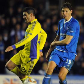 Nikola Zigic podría ser el delantero que necesita Caparrós Nikola Zigic podría ser el delantero que necesita Caparrós