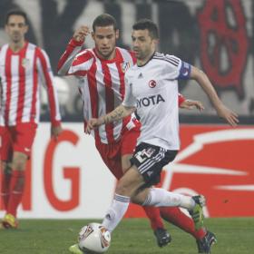 Simao rescinde y ya sólo le queda firmar de perico Simao rescinde y ya sólo le queda firmar de perico