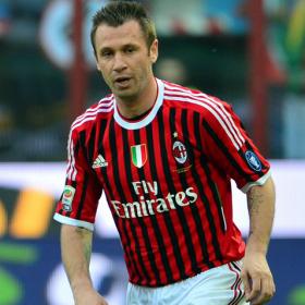Cassano podría acabar en el Inter en un trueque con Pazzini Cassano podría acabar en el Inter en un trueque con Pazzini