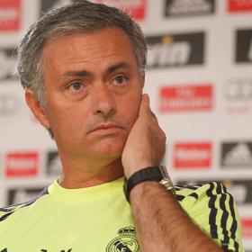 Mourinho: "Escojo perder la Supercopa y ganar la Liga" Mourinho: "Escojo perder la Supercopa y ganar la Liga"