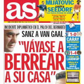 En 1998, Sanz envió a Van Gaal "a berrear a su casa" En 1998, Sanz envió a Van Gaal "a berrear a su casa"