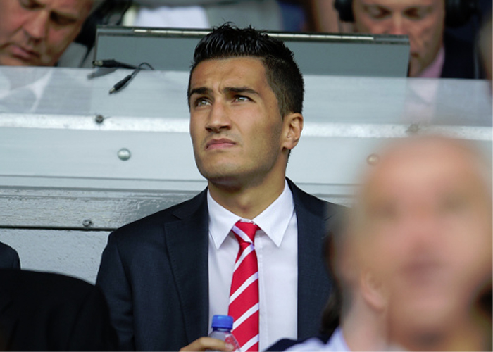 Nuri Sahin estuvo en Anfield en el empate del Liverpool