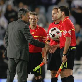 Un árbitro que garantiza el espectáculo futbolístico Un árbitro que garantiza el espectáculo futbolístico