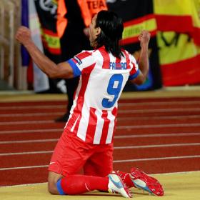 Falcao iguala a Puskas: tres goles en 45 minutos Falcao iguala a Puskas: tres goles en 45 minutos