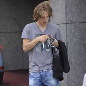 Modric apunta al once para sustituir a Özil Modric apunta al once para sustituir a Özil
