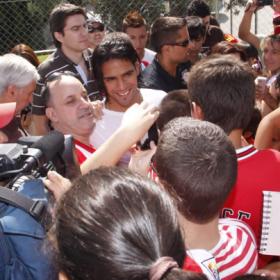 Falcao vende el 60 por ciento de las camisetas Falcao vende el 60 por ciento de las camisetas