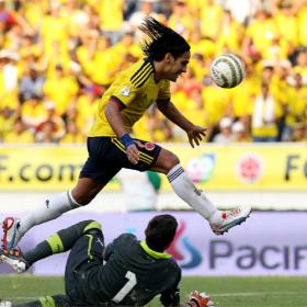 Falcao cumplió con Colombia ante una Uruguay sin alma Falcao cumplió con Colombia ante una Uruguay sin alma
