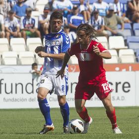 El Murcia pagó cara su indolencia ante el Decano El Murcia pagó cara su indolencia ante el Decano