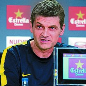 Vilanova: "Messi es el mejor del mundo y de la historia" Vilanova: "Messi es el mejor del mundo y de la historia"