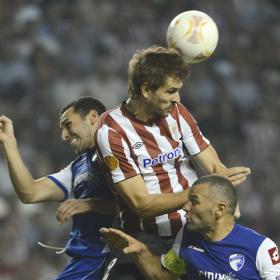 Llorente lo acapara todo, pero se le escapa el gol Llorente lo acapara todo, pero se le escapa el gol