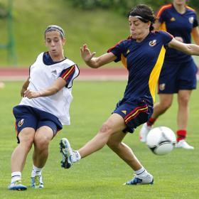 Las chicas preparan la repesca ante Escocia Las chicas preparan la repesca ante Escocia