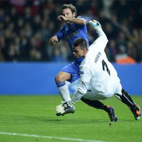 Goleada engañosa del Chelsea con un doblete de Juan Mata Goleada engañosa del Chelsea con un doblete de Juan Mata