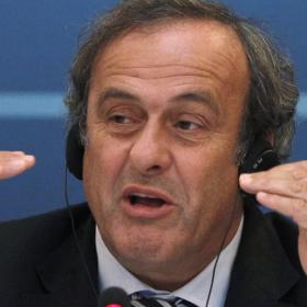 Platini amenaza con "medidas severas" a los clubes rumanos Platini amenaza con "medidas severas" a los clubes rumanos
