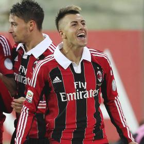 Milán-Inter: El Shaarawy mide el talento de Cassano Milán-Inter: El Shaarawy mide el talento de Cassano