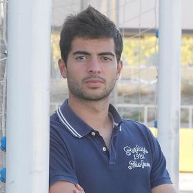 Una cláusula impide a Amat jugar contra el Espanyol Una cláusula impide a Amat jugar contra el Espanyol