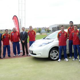 Nissan será hasta Brasil 2014 el nuevo patrocinador de la Roja Nissan será hasta Brasil 2014 el nuevo patrocinador de la Roja
