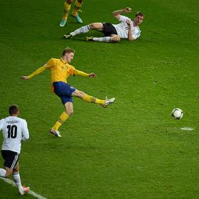 Ibrahimovic arengó a Suecia en el descanso Ibrahimovic arengó a Suecia en el descanso