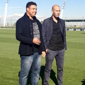 Ronaldo y Zidane: reencuentro en Valdebebas contra la Pobreza Ronaldo y Zidane: reencuentro en Valdebebas contra la Pobreza