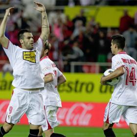 La fuerza de Negredo empuja al Sevilla a puestos europeos La fuerza de Negredo empuja al Sevilla a puestos europeos