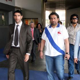 Fernando Sanz denuncia por impago al jeque del Málaga Fernando Sanz denuncia por impago al jeque del Málaga