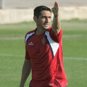 Manolo Jiménez eleva al Zaragoza a domicilio Manolo Jiménez eleva al Zaragoza a domicilio