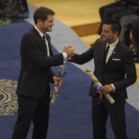 Blatter les propuso para el premio y ayer les felicitó Blatter les propuso para el premio y ayer les felicitó