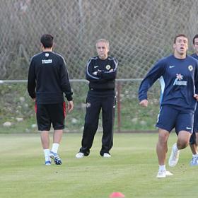 Claudio evaluará el debut de Quique Hernández Claudio evaluará el debut de Quique Hernández