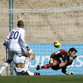 Bilic relanza al Sporting y deja sin épica al Castilla Bilic relanza al Sporting y deja sin épica al Castilla
