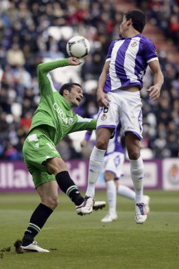 El Valladolid mantiene su renta pese a estar media hora con diez El Valladolid mantiene su renta pese a estar media hora con diez
