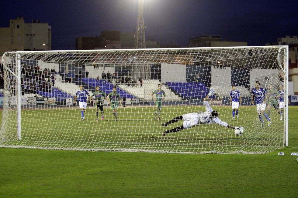 Gesta de un épico Melilla, que tumba con diez al EuroLevante