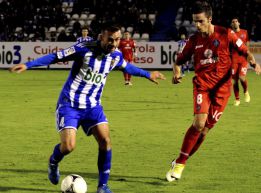 El Getafe golea y luce su pegada ante una débil Ponferradina El Getafe golea y luce su pegada ante una débil Ponferradina
