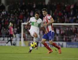 El Lugo frena al líder Elche con Óscar Díaz como verdugo El Lugo frena al líder Elche con Óscar Díaz como verdugo