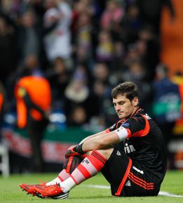 Iker Casillas: "No merecemos sufrir tanto en esta competición" Iker Casillas: "No merecemos sufrir tanto en esta competición"