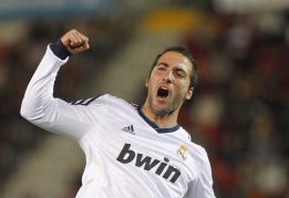 La renovación de Higuaín podría hacerse oficial en breve La renovación de Higuaín podría hacerse oficial en breve
