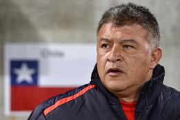 Borghi deja de ser seleccionador chileno tras perder ante Serbia Borghi deja de ser seleccionador chileno tras perder ante Serbia