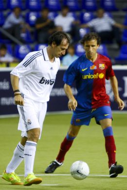 El Madrid se lleva el Clásico de veteranos disputado en Catar El Madrid se lleva el Clásico de veteranos disputado en Catar