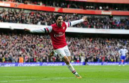 Arsenal y Tottenham hacen un llamamiento a la paz en el derbi Arsenal y Tottenham hacen un llamamiento a la paz en el derbi