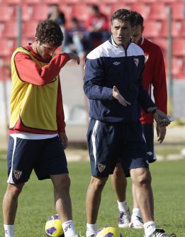 Míchel: "Si especulamos, somos un equipo vulgar" Míchel: "Si especulamos, somos un equipo vulgar"