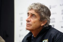 Pellegrini da descanso a Joaquín y Saviola, que no viajan a Rusia Pellegrini da descanso a Joaquín y Saviola, que no viajan a Rusia
