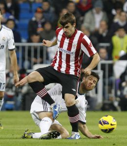 http://as01.epimg.net/futbol/imagenes/2012/11/19/primera/1353330950_987680_1353331090_noticia_normal.jpg