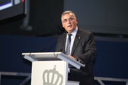 Joan Collet es elegido nuevo presidente del Espanyol Joan Collet es elegido nuevo presidente del Espanyol