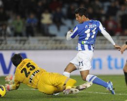 Vela destroza al Rayo con dos goles en dos minutos Vela destroza al Rayo con dos goles en dos minutos